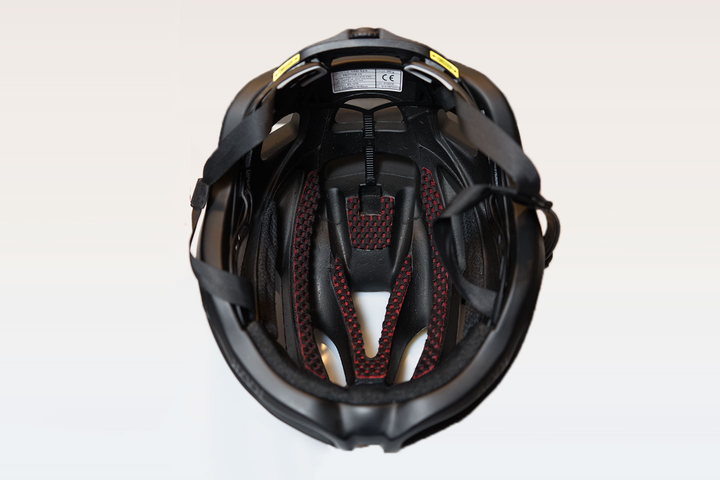 Kask Protone inside and pads